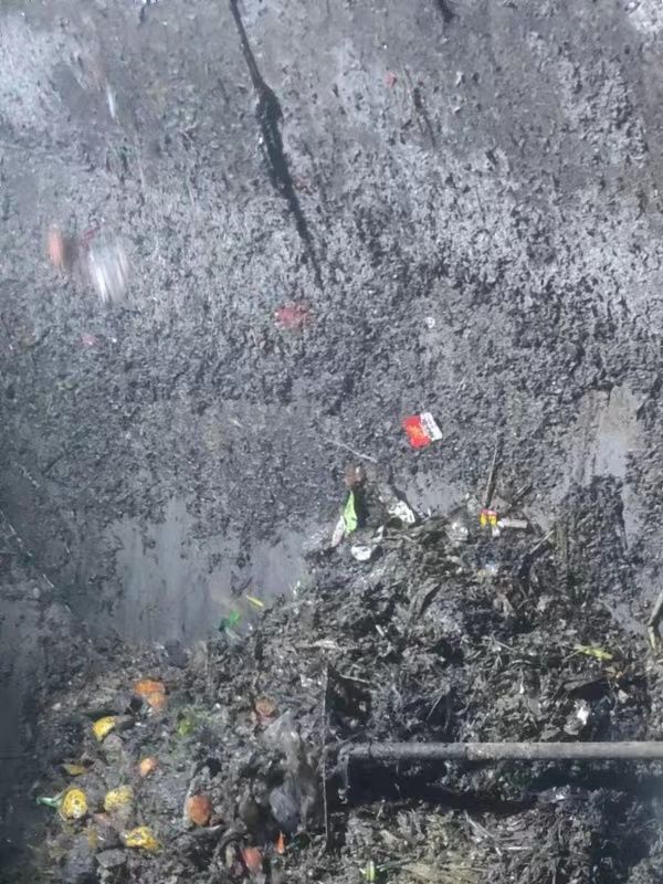 彝良污水池清理